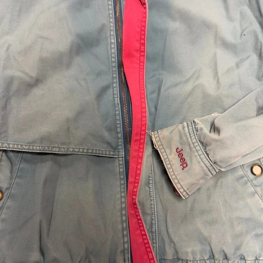Vintage 90s faded blue jeep bomber jacket - Picture 3 of 7